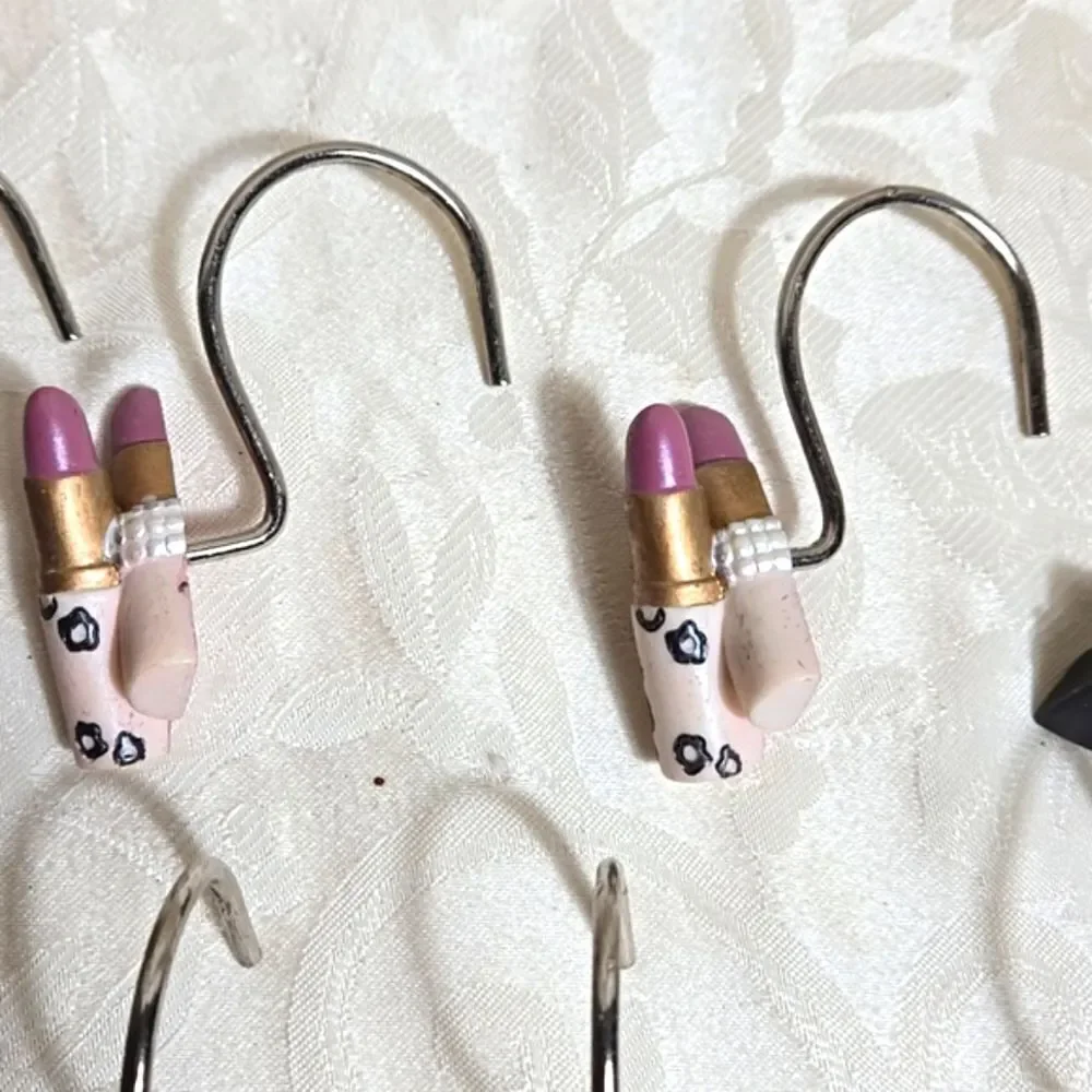 Chic Fashion Lipstick Shoes And Purse Shower Curtain Hangers